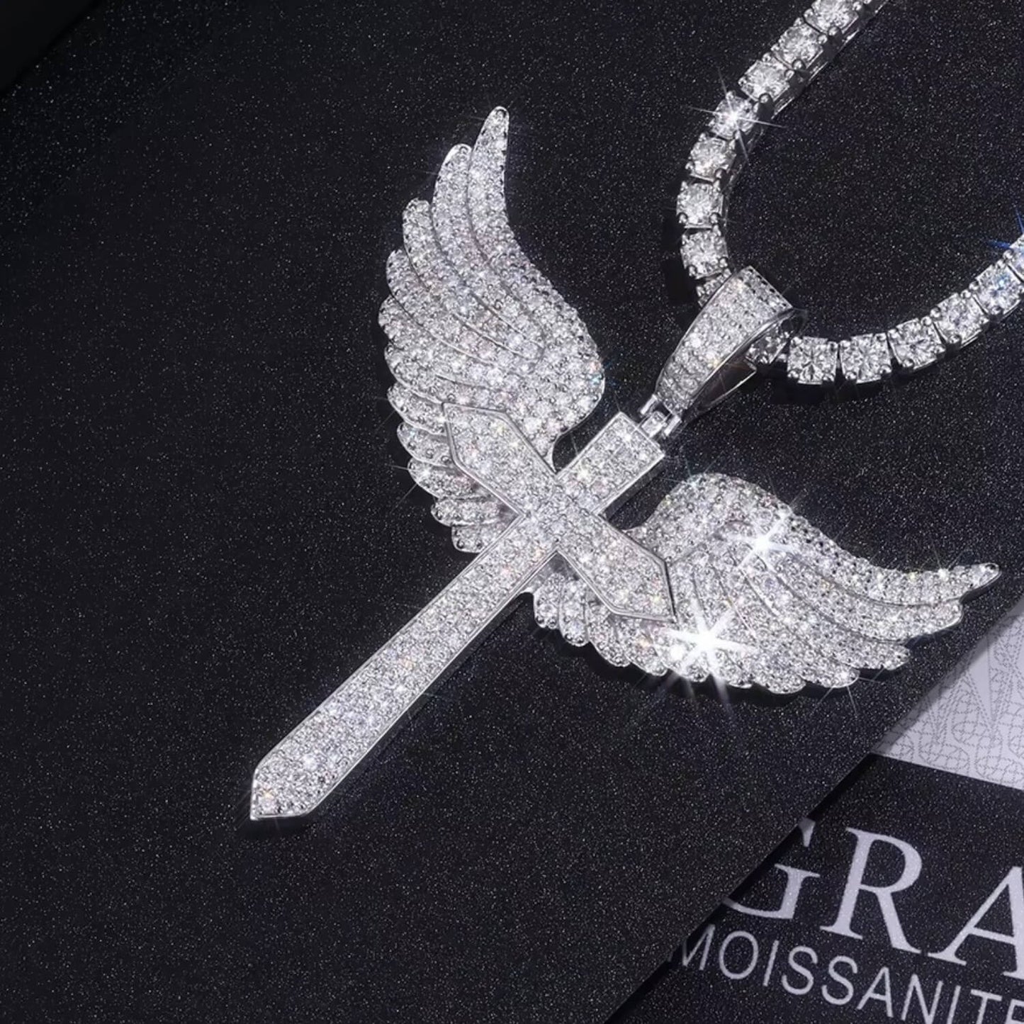 VVS1 Iced-Out Angel Wings Cross Necklace Jewelry